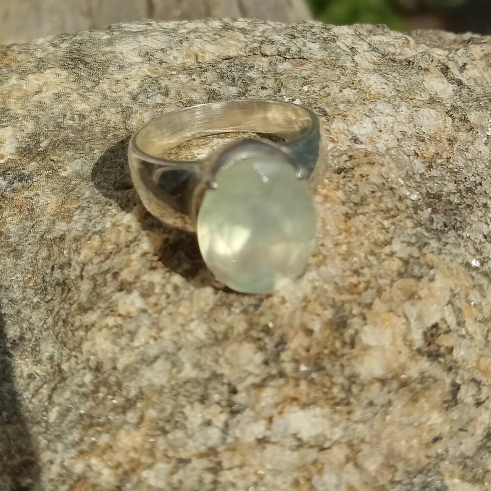 Delightful Green Prehnite 925 Ring